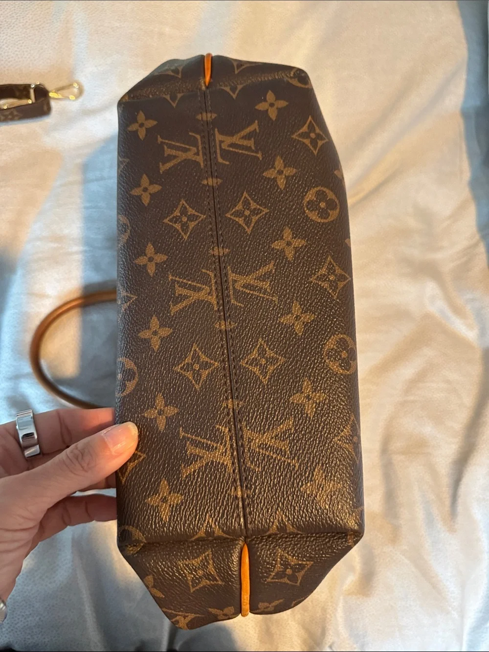 Louis Vuitton Turenne PM satchel - Picture 7 of 10